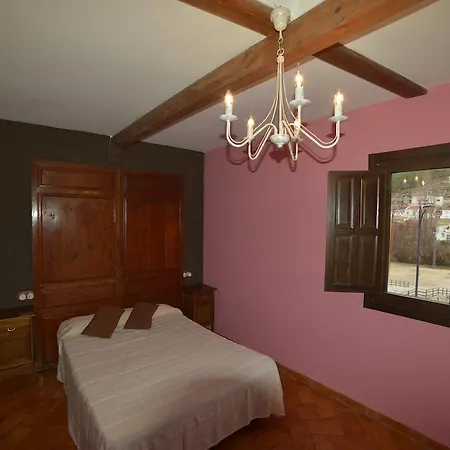 Apartamentos Rurales Puerta Del Sol Alcala del Jucar Room photo