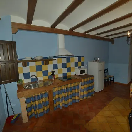 Apartamentos Rurales Puerta Del Sol Alcala del Jucar Room photo